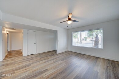 2814 S Las Palmas-4