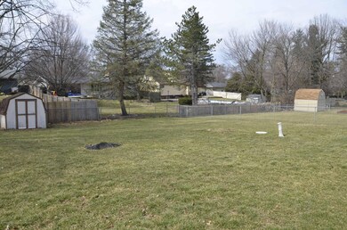 HUGE FENCED YARD