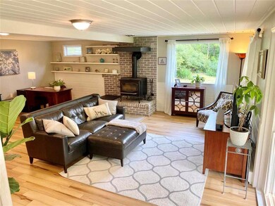 11315 Roberts Rd, Charlevoix, MI 49720 - photo 4