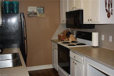 206 Ravenwood Ct, King, NC 27021 - photo 2