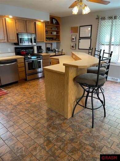 606 N Franklin St, New Ulm, MN 56073 - photo 3