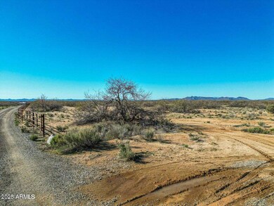 xxx S Slick Fork Trail unit 5, Congress, AZ 85332 - photo 4