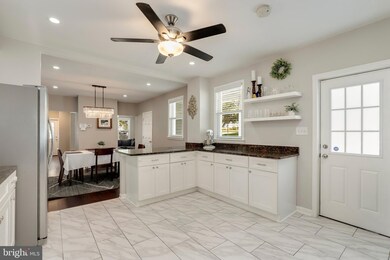 21 Lavern Ave, Halethorpe, MD 21227 - photo 2