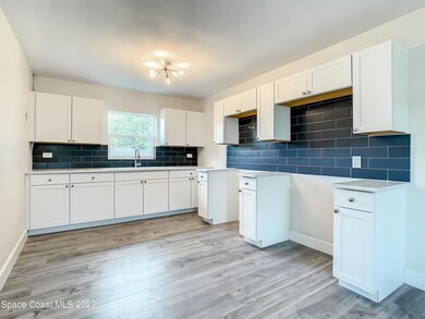 1636 Ruth Street-16
