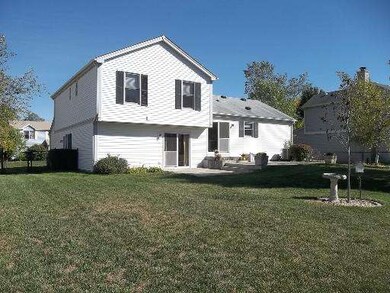 820 Mayfair Ln, Algonquin, IL 60102 - photo 2