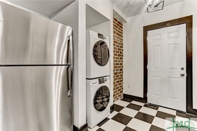 117 E Jones St unit Lower Carriage House, Savannah, GA 31401 - photo 6