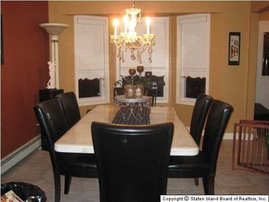 4 Seidman Ave, Staten Island, NY 10312 - photo 7