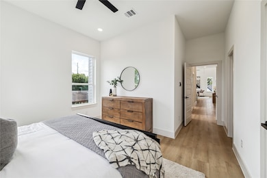 415 Clearwater St unit A/B, Houston, TX 77029 - photo 4