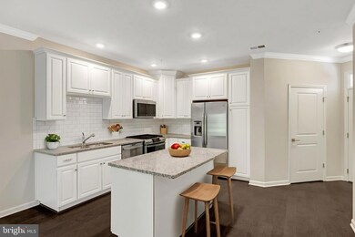 23275 Milltown Knoll Square unit 111, Ashburn, VA 20148 - photo 2