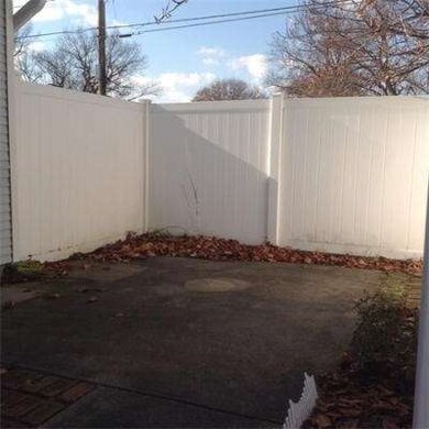 71 Outer Dr, Chicopee, MA 01022 - photo 5