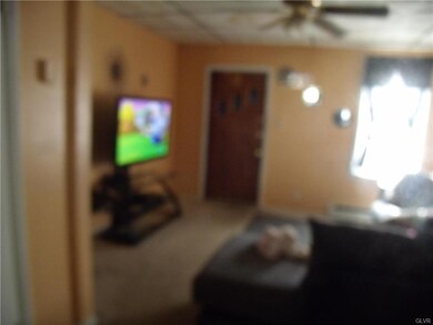 323 N 3rd St, Allentown, PA 18102 - photo 2