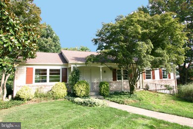 7215 Park Terrace Dr, Alexandria, VA 22307 - photo 2