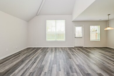 10939 Myrtle Oak St, Houston, TX 77016 - photo 5