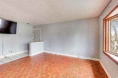 unlisted-address, Addison, IL 60101 - photo 5