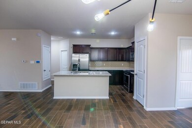 737 Sculcoates St, El Paso, TX 79928 - photo 7