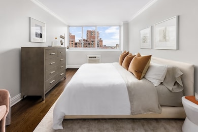 Westview unit LL41, New York, NY 10044 - photo 4