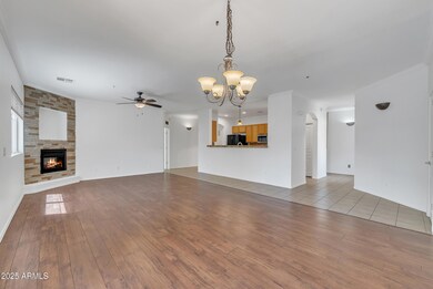 955EKnox241familyroom3b