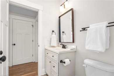4th full bath, Main level