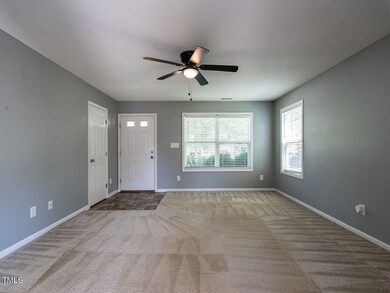 006-1280x960-family-room
