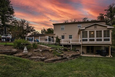 15914 Craddock Way, Chesterfield, MO 63005 - photo 3