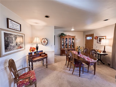 1414 Lincoln Way unit 1, White Oak, PA 15131 - photo 4