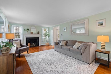 21 Barksdale Rd, West Hartford, CT 06117 - photo 2