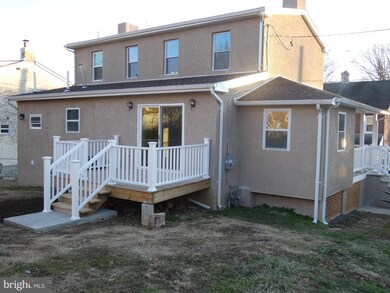 21 4th St, Brookhaven, PA 19015 - photo 6