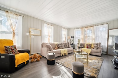 413 Beardsley Ave unit 3, Bloomfield, NJ 07003 - photo 6