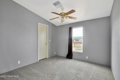 25100 N Larita Rd, Paulden, AZ 86334 - photo 6