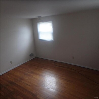 1523 Valley Rd, Bethlehem, PA 18018 - photo 7