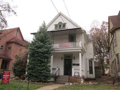 21 Union Ave NE pics 001