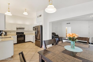 Kitchen/dining