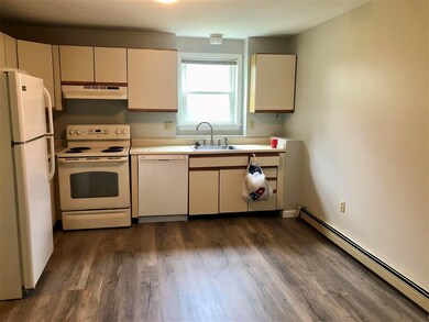 205 Circle Rd unit 1, Manchester, NH 03103 - photo 4