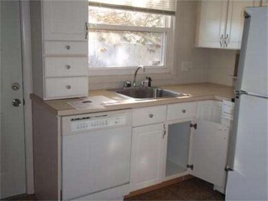 128 Osborne St, New Bedford, MA 02740 - photo 2