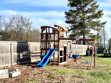 40259 S County Road 4480 unit A, Stigler, OK 74462 - photo 6