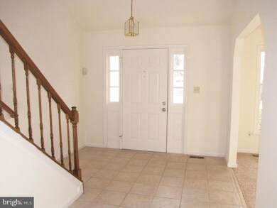 7436 Sandalfoot Way, Columbia, MD 21046 - photo 3