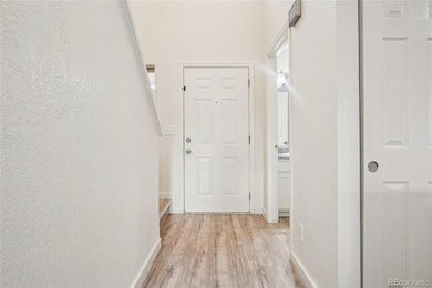 1147 S Ventura Cir unit D, Aurora, CO 80017 - photo 4