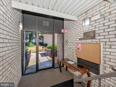 North Creek Place unit 6, Rockville, MD 20853 - photo 3