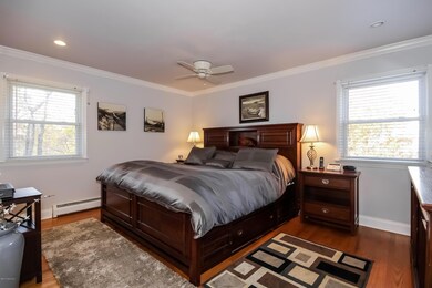 018-Master_Bedroom-3434986-large