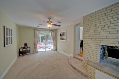 1327 Saint Clair Dr (28)0028