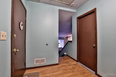 1583 Hunter Rd, Fairfield, OH 45014 - photo 5