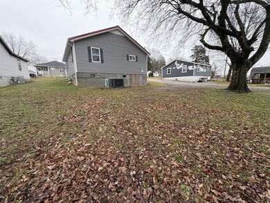 134 Elm St, Pulaski, TN 38478 - photo 7
