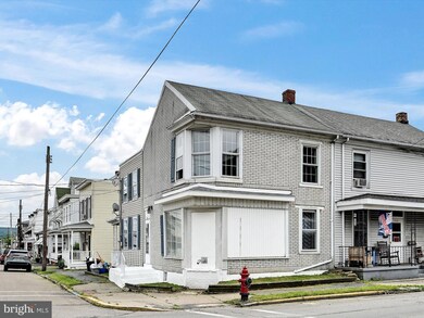 48 N 3rd St, Saint Clair, PA 17970 - photo 2