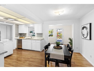 1428 Olympic St, Springfield, OR 97477 - photo 6