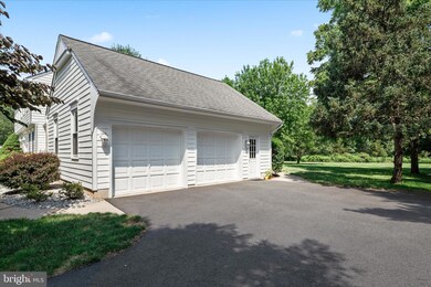 12 Williamsburg Ct, Skillman, NJ 08558 - photo 4