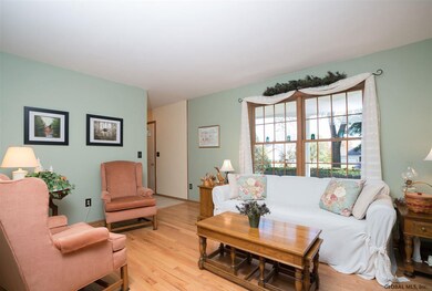 204 Coyote Ct, Ballston Spa, NY 12020 - photo 4