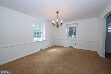 913 Roberts Ave, Drexel Hill, PA 19026 - photo 7