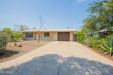 2602 E Pinchot Ave, Phoenix, AZ 85016 - photo 2