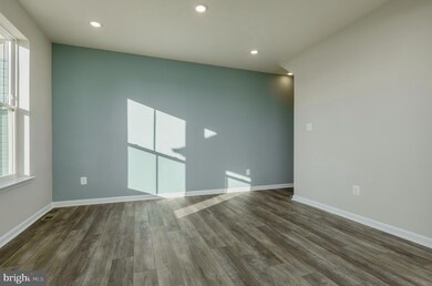 18411 Gleneagle Dr unit HARLOW II LOT 2323, Jeffersonton, VA 22724 - photo 4