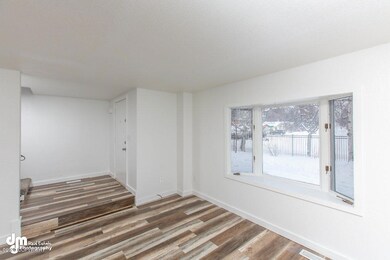 Living Room MS_106652-SMALL
